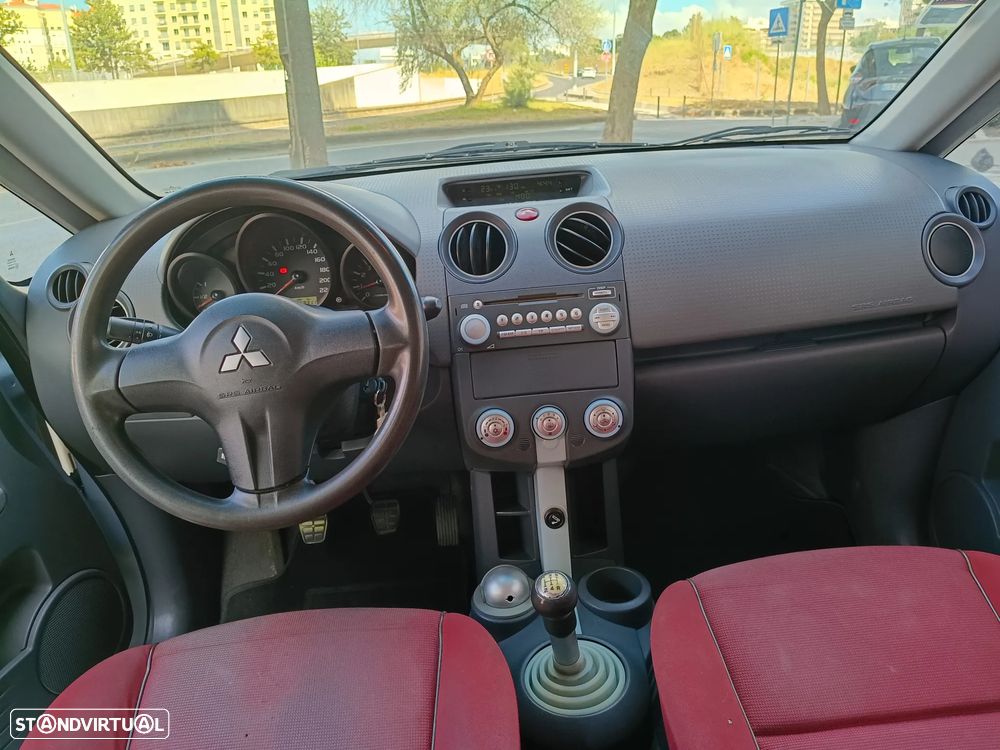 Mitsubishi Colt 1.3 Inform RCD/AC - 6