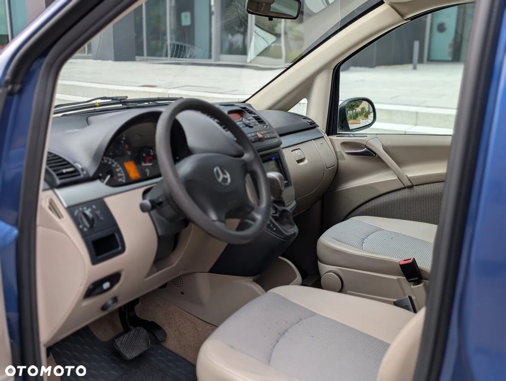 Mercedes-Benz Viano - 24