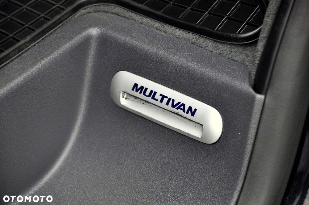 Volkswagen Multivan - 19