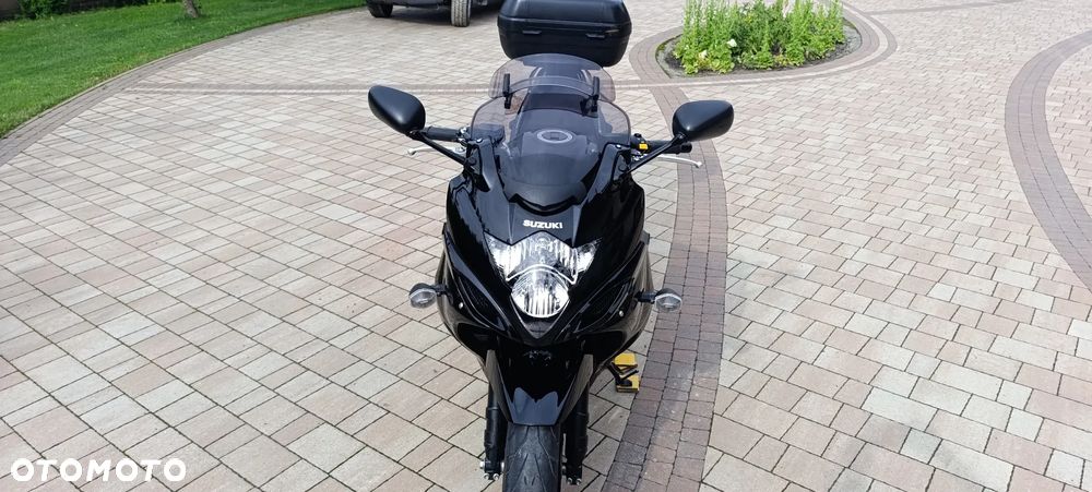Suzuki GSX - 9