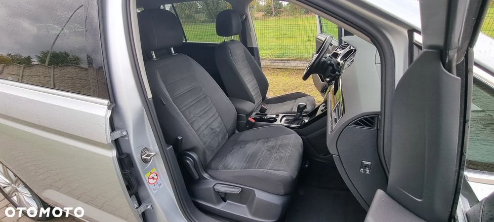 Volkswagen Touran 2.0 TDI SCR DSG Highline - 15