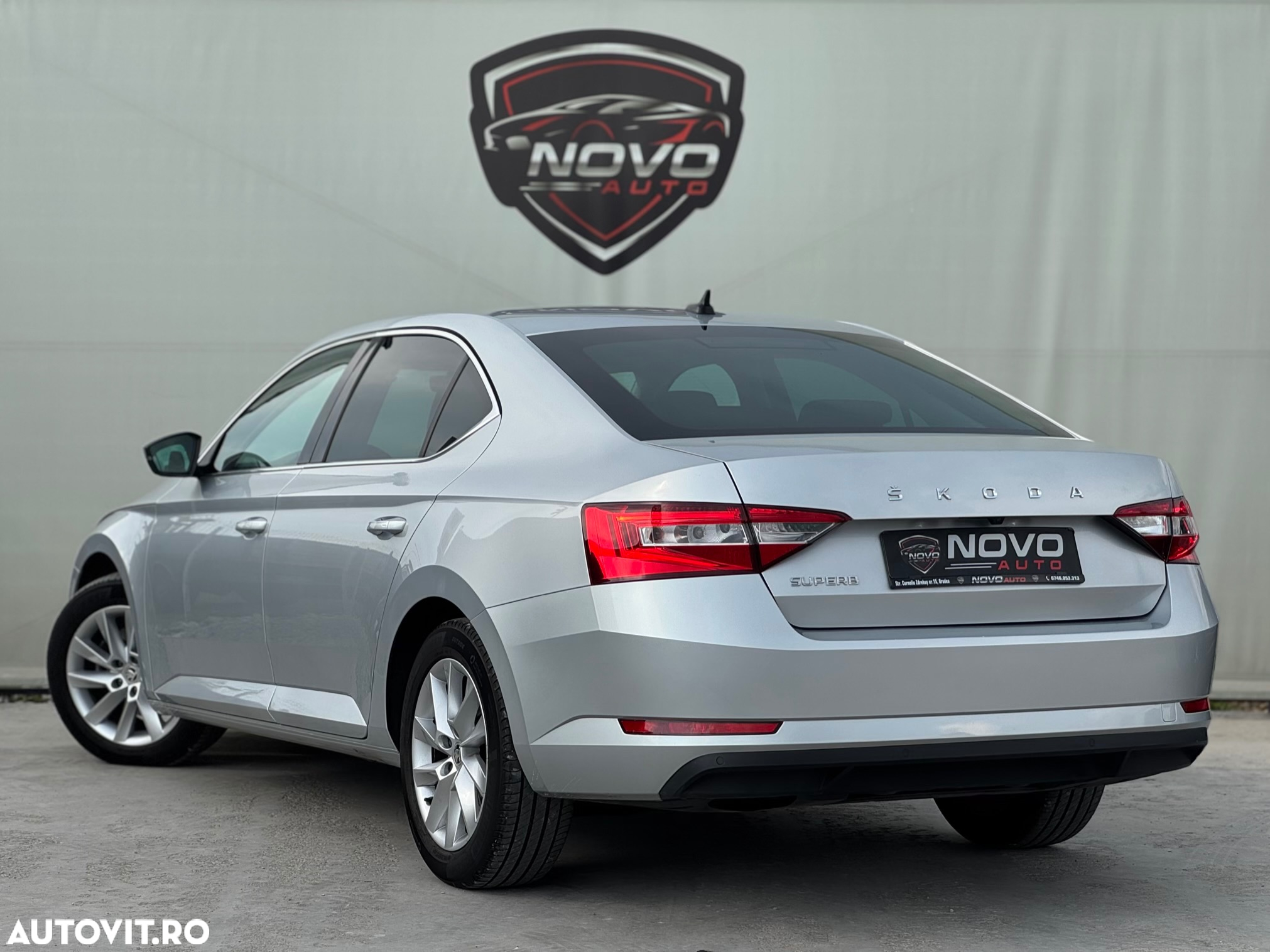 Skoda Superb 2.0 TDI DSG Style - 5