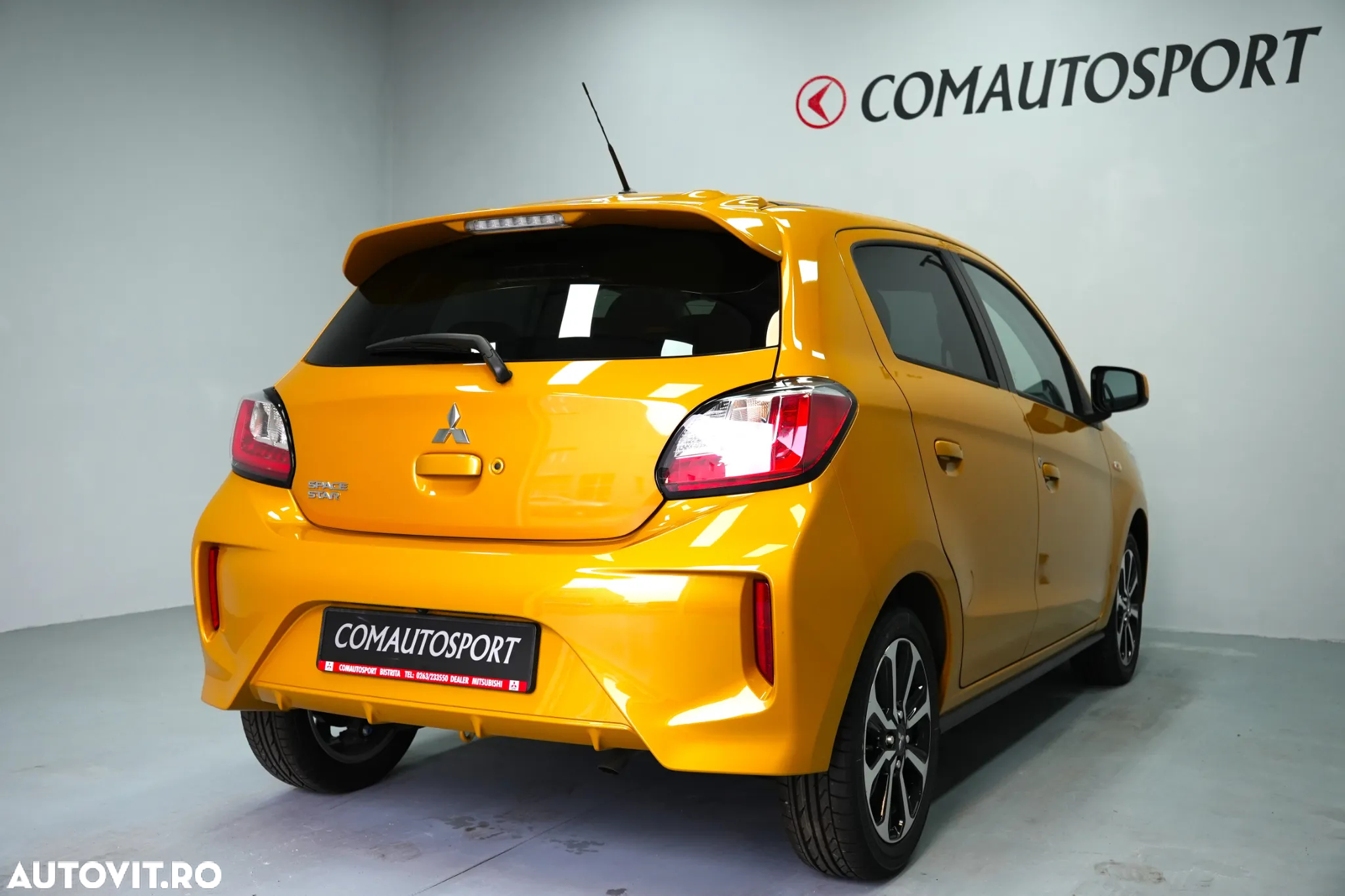 Mitsubishi Space Star 1.2 2WD CVT Intense - 6