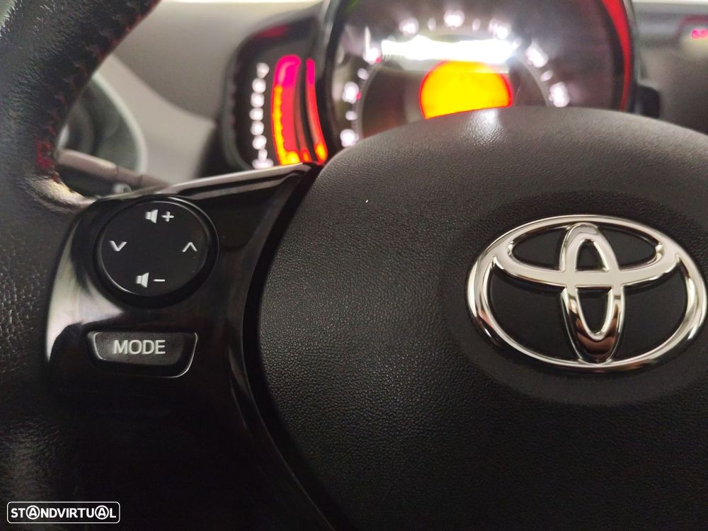 Toyota Aygo 1.0 X-Play+X-Touch - 7