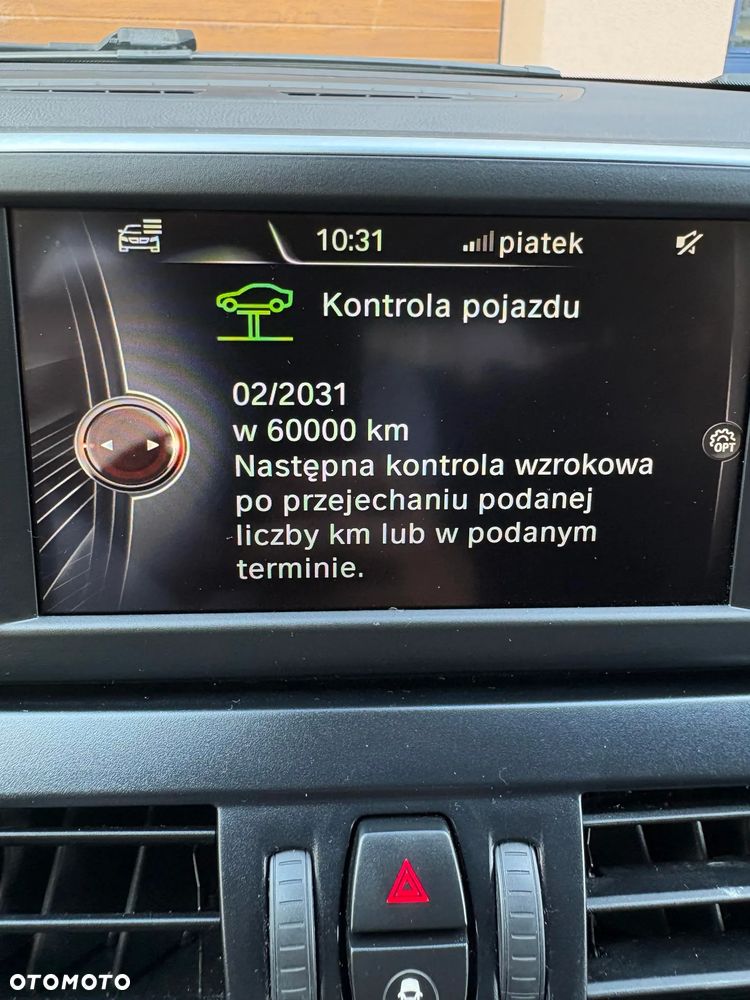 BMW Seria 2 220d Sport Line - 8