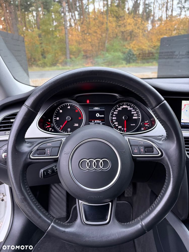 Audi A4 Avant 2.0 TDI DPF multitronic S line Sportpaket - 14