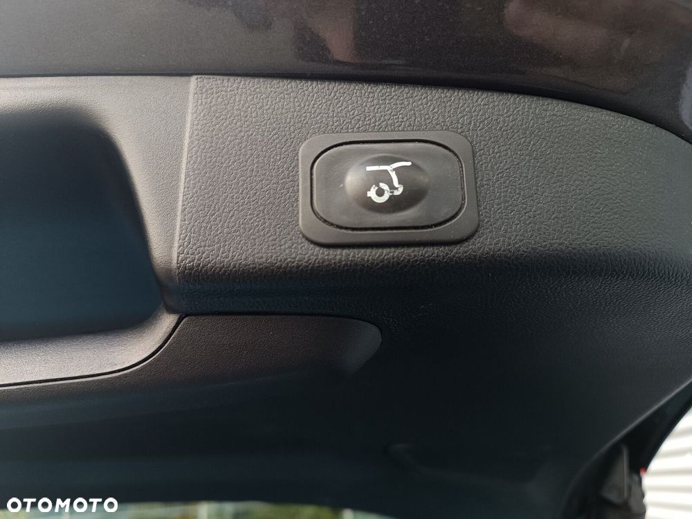 Ford Focus 1.5 EcoBoost Titanium X - 37