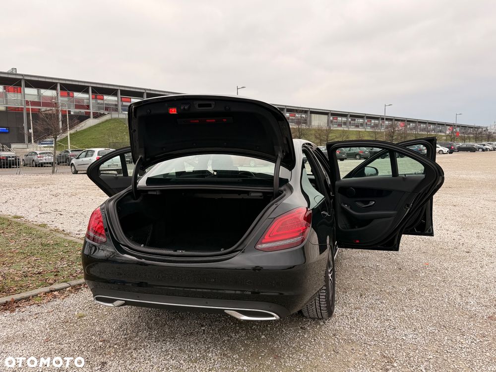 Mercedes-Benz Klasa C 160 9G-TRONIC - 15