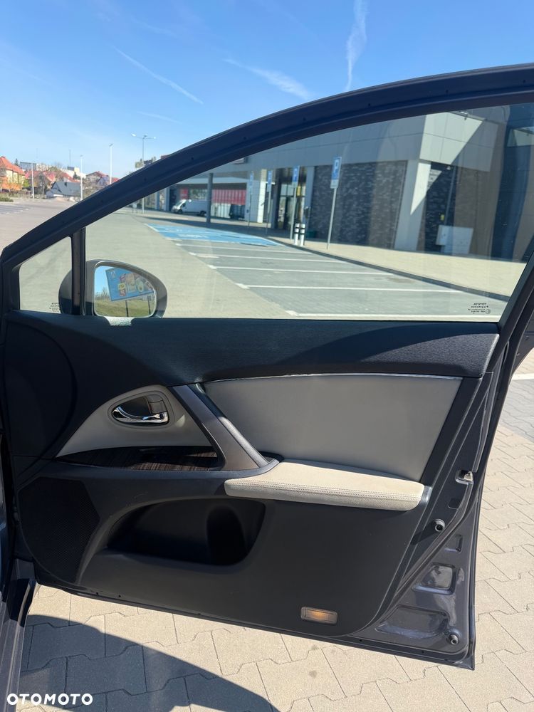 Toyota Avensis 2.0 Premium MS - 13