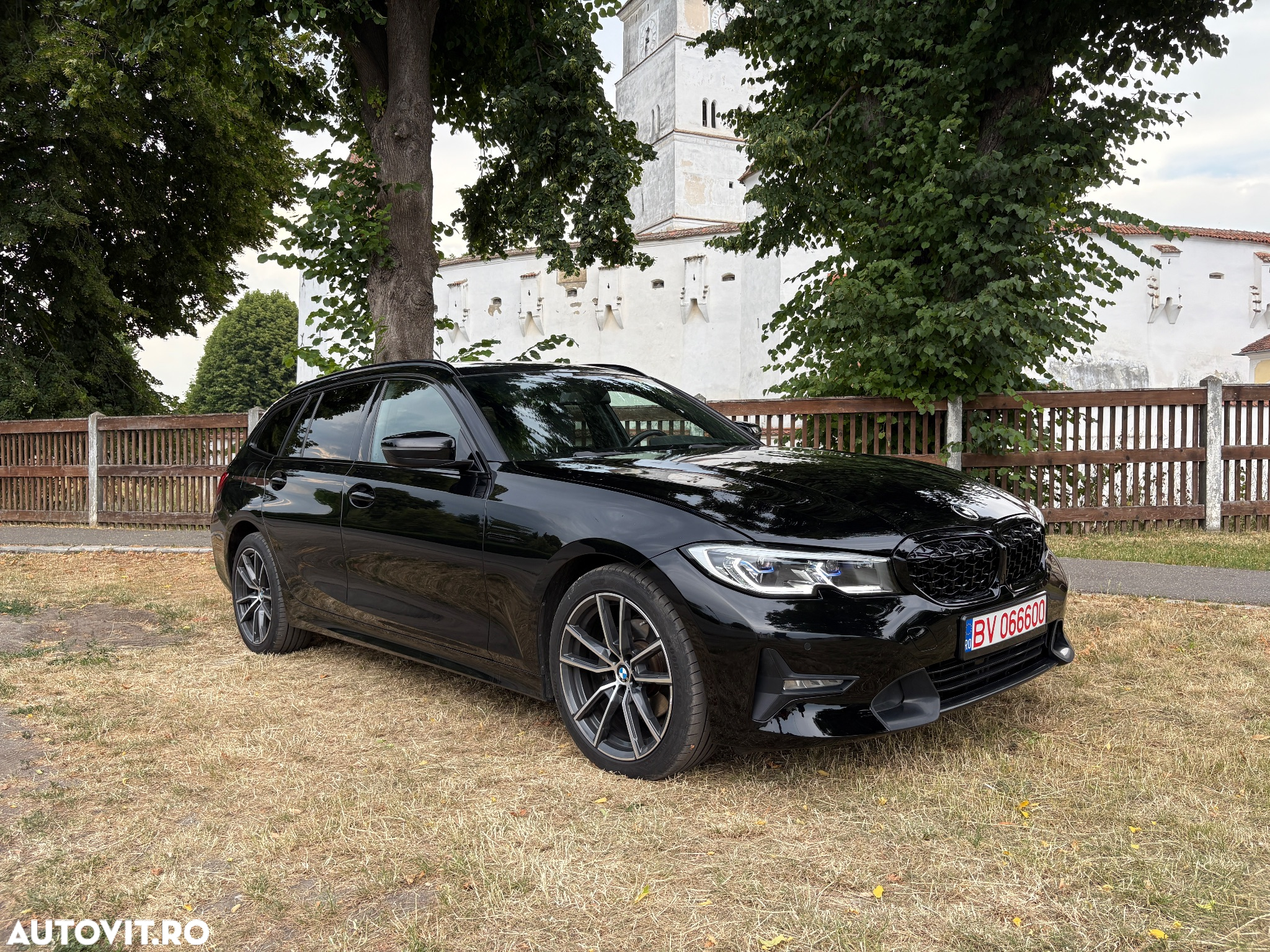 BMW Seria 3 320d Touring Aut. Sport Line - 2