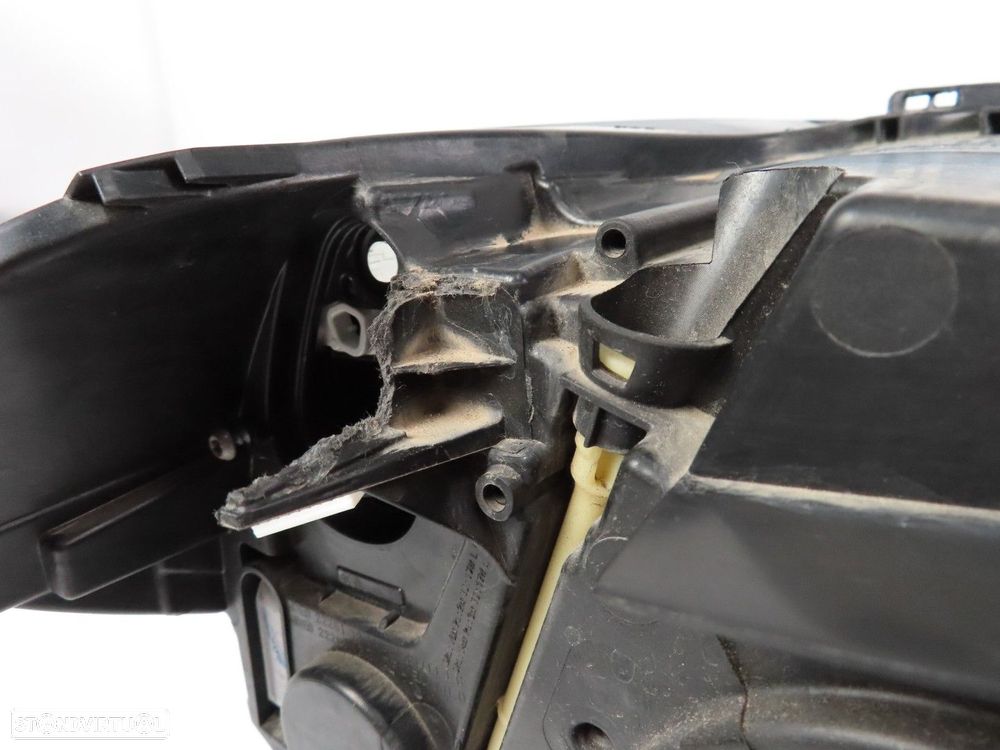 Farol LED LCI Esquerdo Usado / Original BMW X1 (F48) 63115A01171 / 9477811 - 7