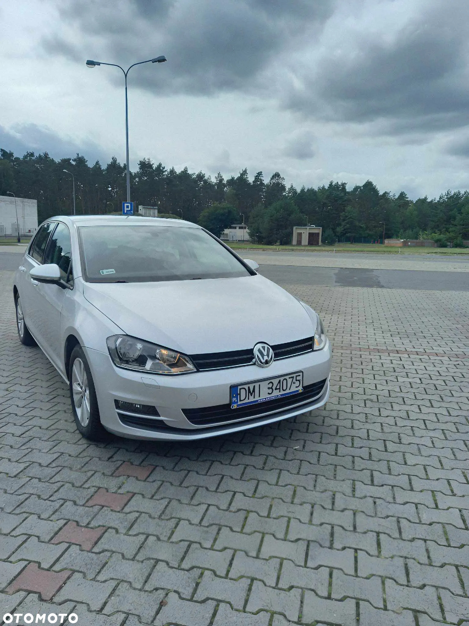 Volkswagen Golf 1.6 TDI 4Motion BlueMotion Technology Comfortline - 13