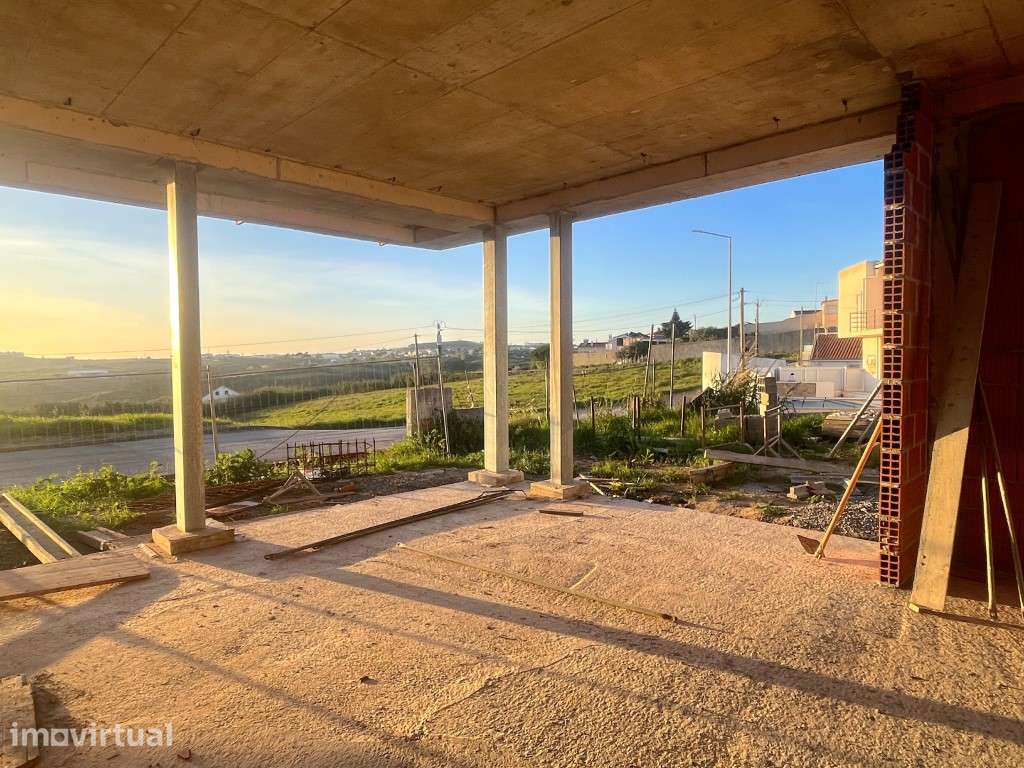 Moradia contemporânea T4 com piscina e vista mar, a 4 minutos da pr... - Grande imagem: 5/18
