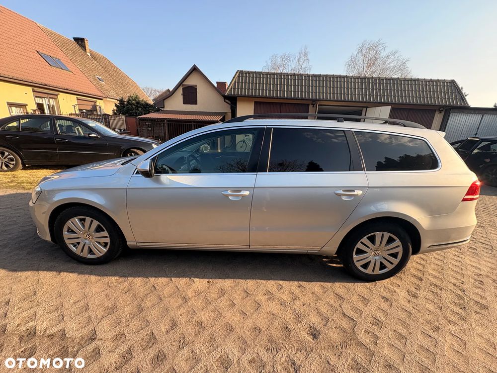 Volkswagen Passat 2.0 TDI Comfortline - 5