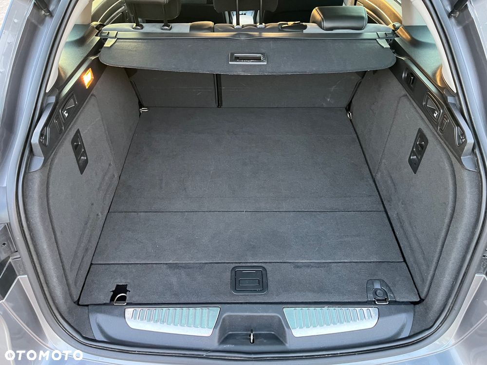 Renault Laguna dCi 175 FAP GT - 17