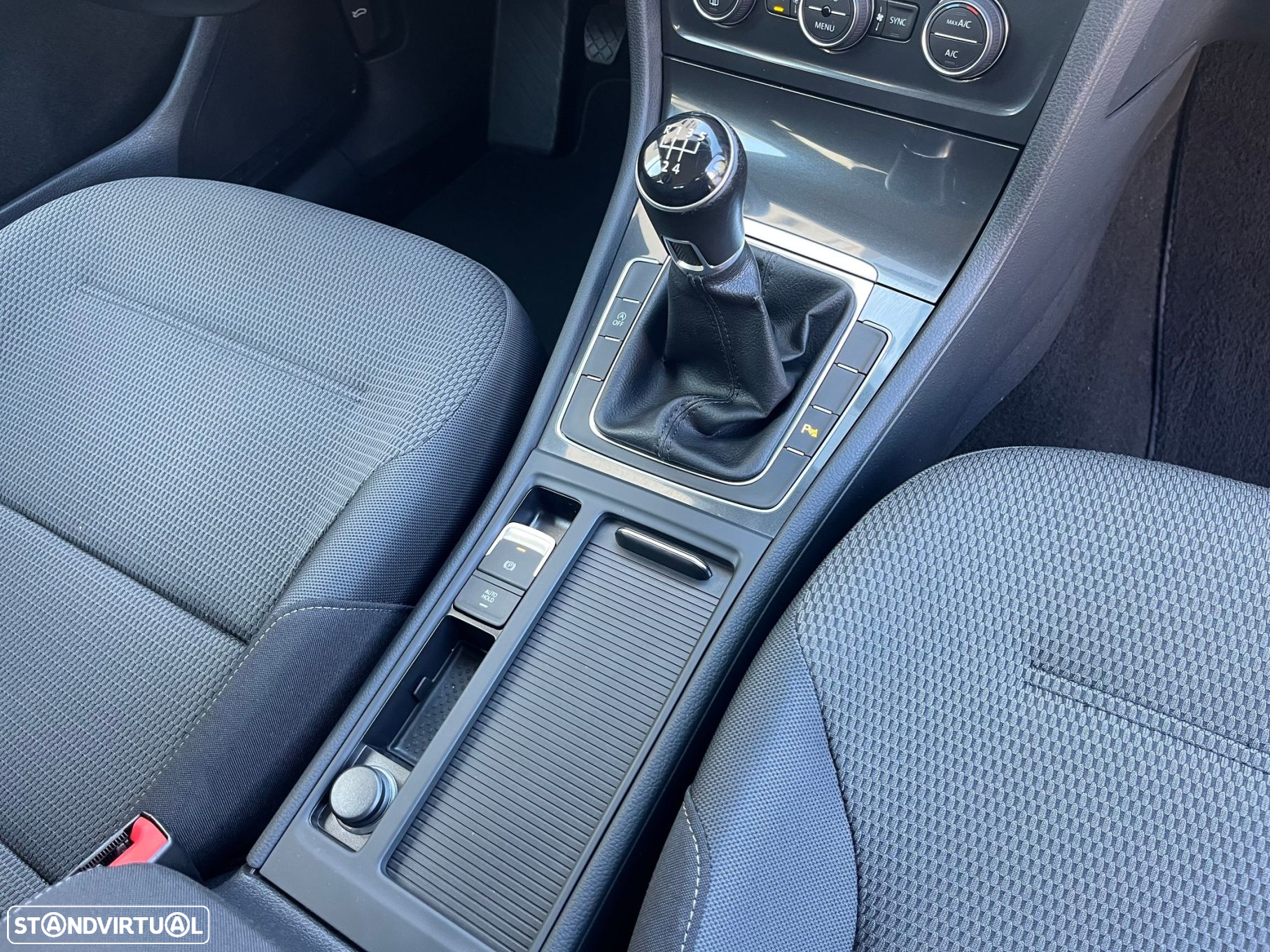 VW Golf 1.6 TDI Stream - 23