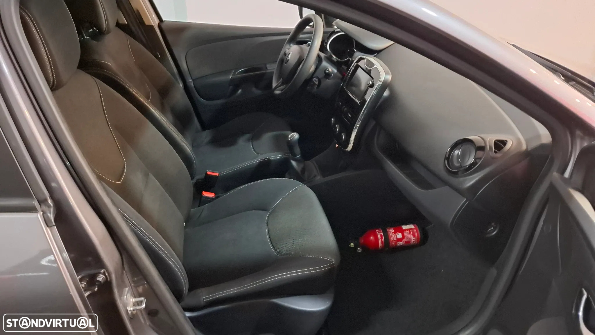 Renault Clio 0.9 TCe Limited - 14
