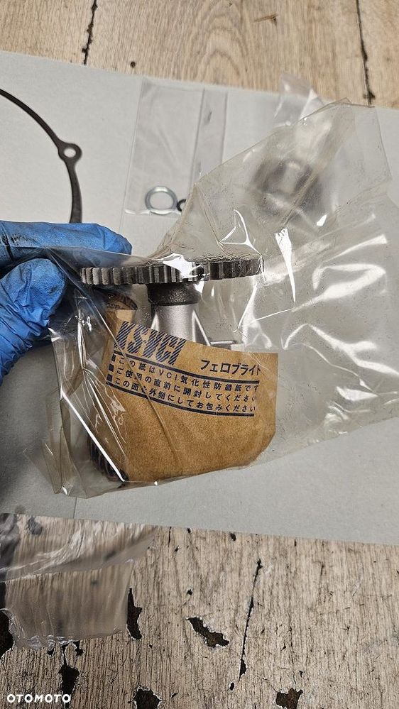 Pompa oleju Yamaha V-Max 1700  90891-10220 - 6