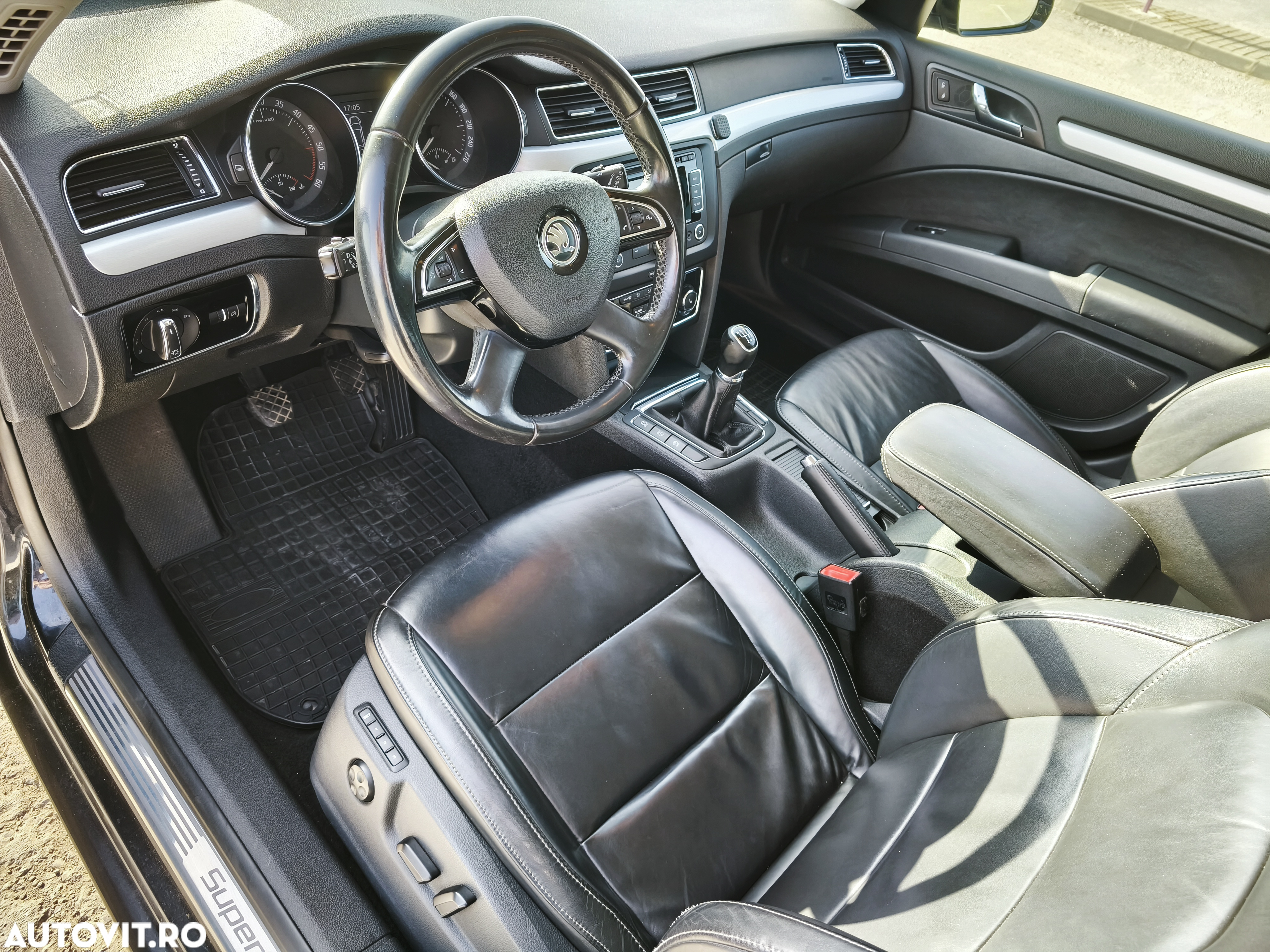 Skoda Superb 2.0 TDI Ambition - 8
