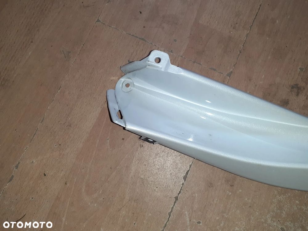 BOK OWIEWKA ŁYŻWA WYPEŁNIENIE PRAWE PRAWY  YAMAHA YZF R6 06+ - 2