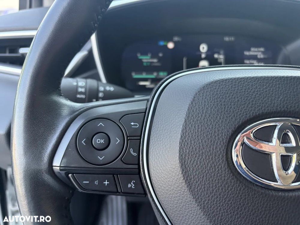 Toyota Corolla - 23