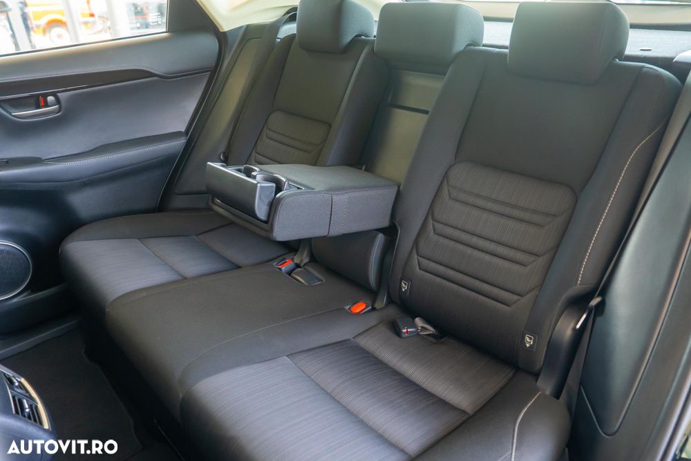Lexus Seria NX 300h Executive Line - 22