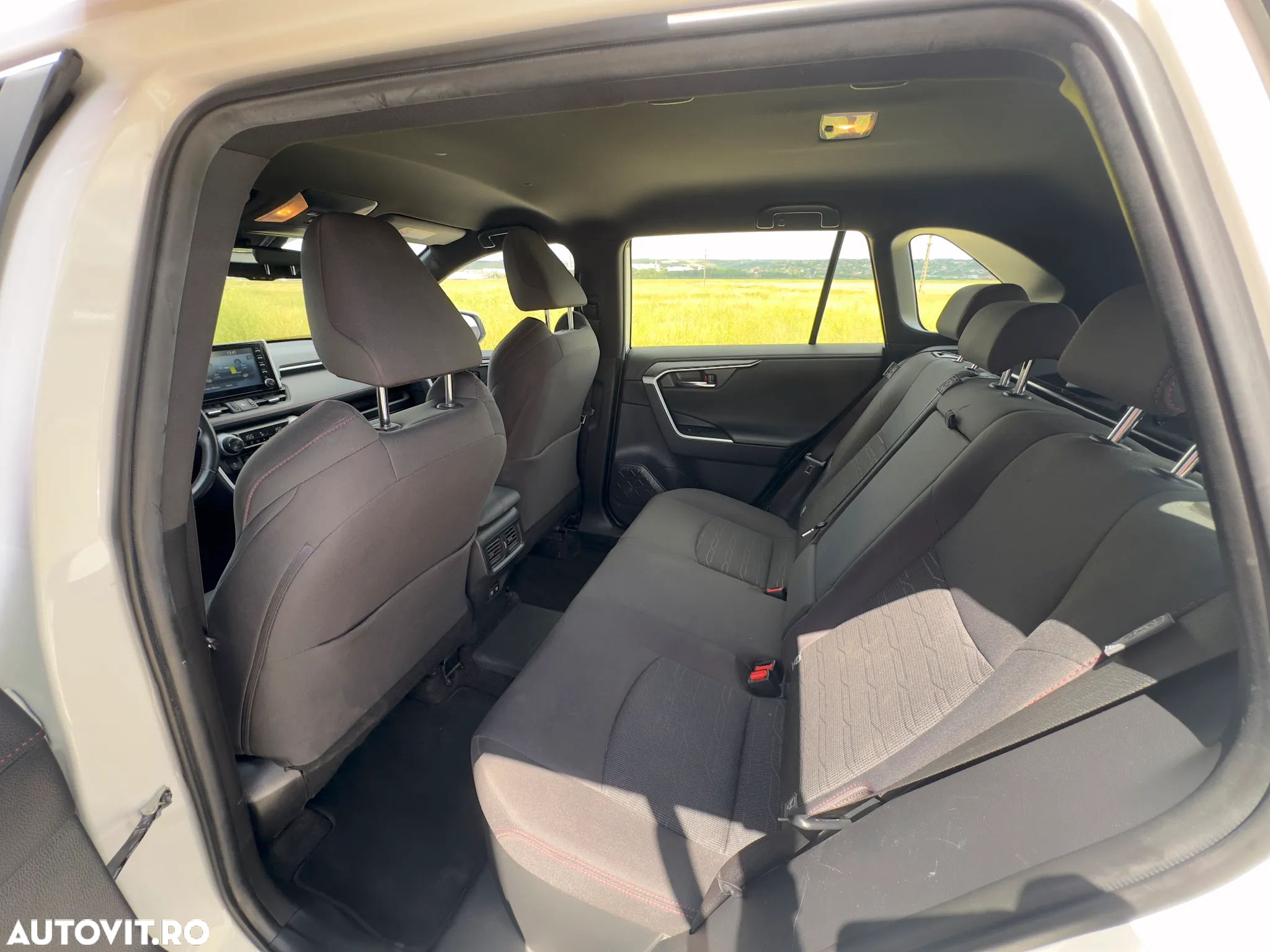 Toyota RAV4 - 14