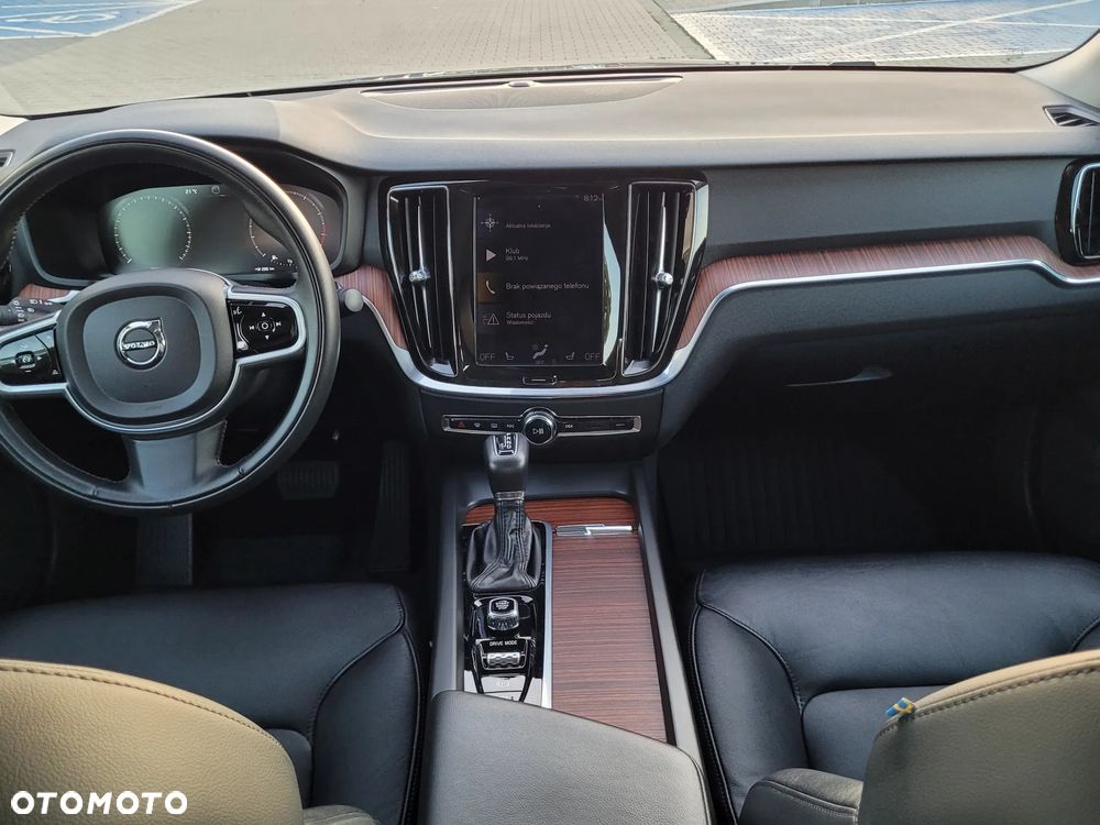 Volvo S60 T5 AWD Momentum Pro - 16