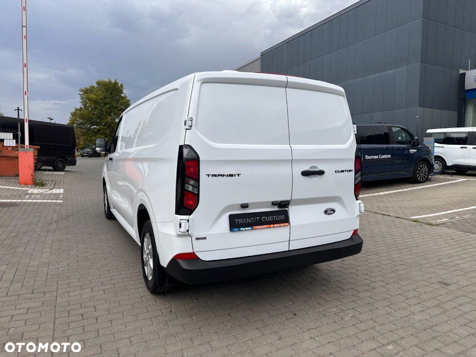 Ford Transit Custom - 6