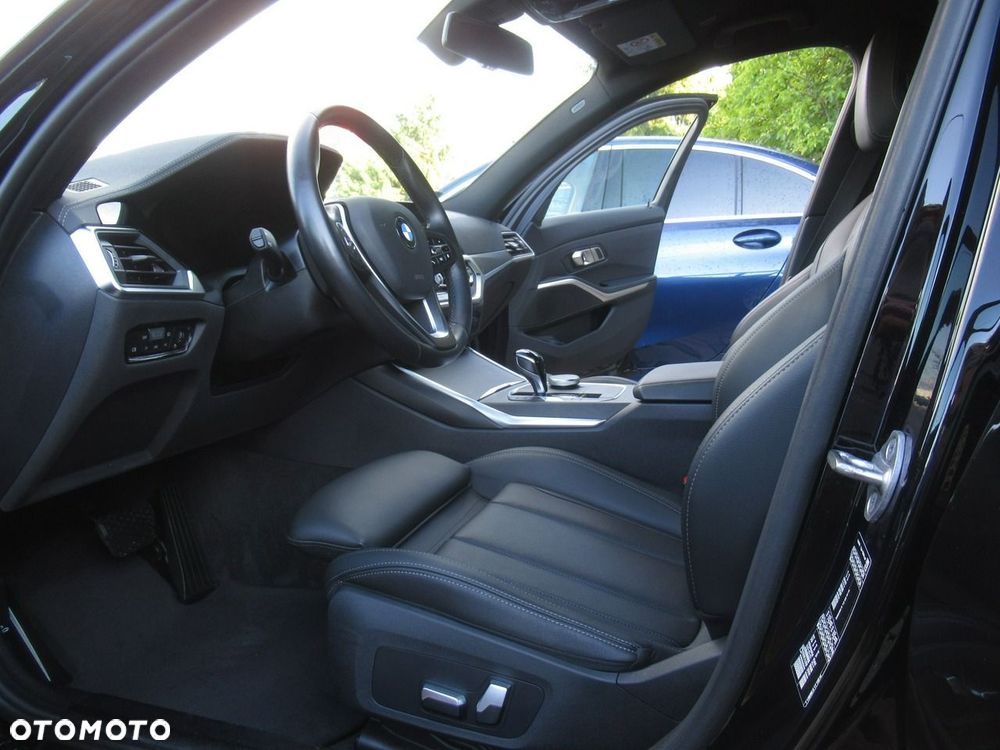 BMW Seria 3 320i Luxury Line - 5