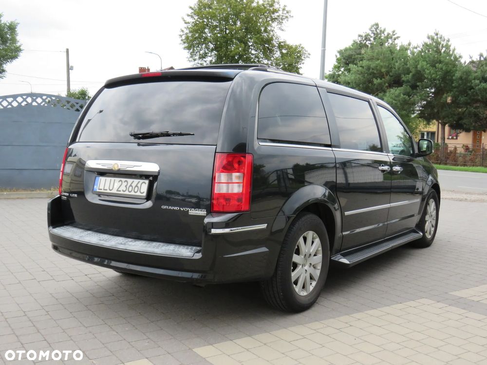 Chrysler Grand Voyager 2.8 CRD Limited - 13