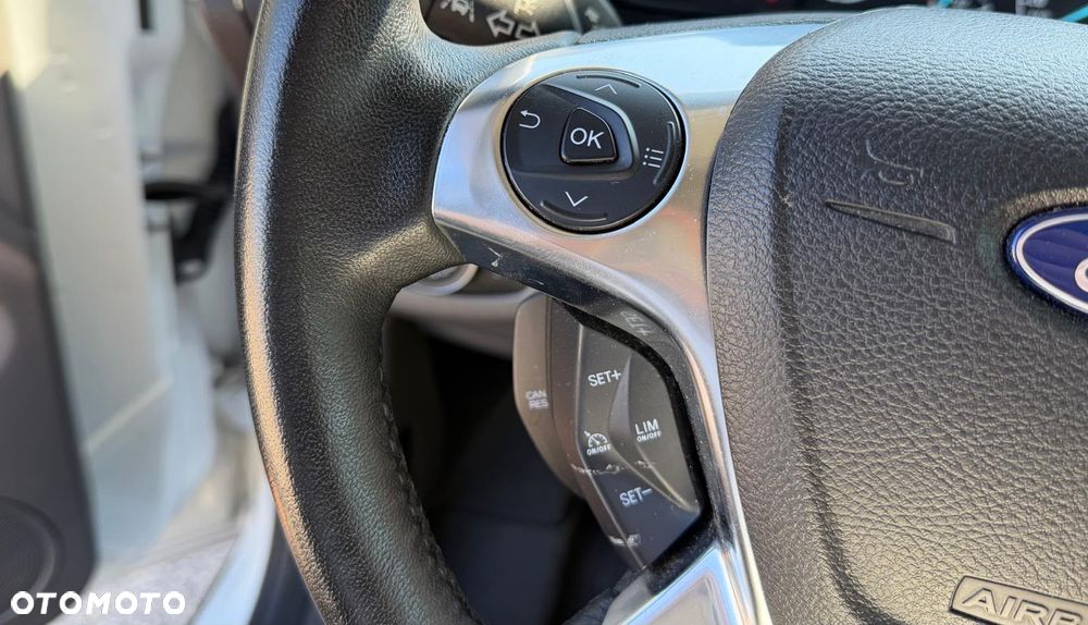 Ford Transit Connect - 18