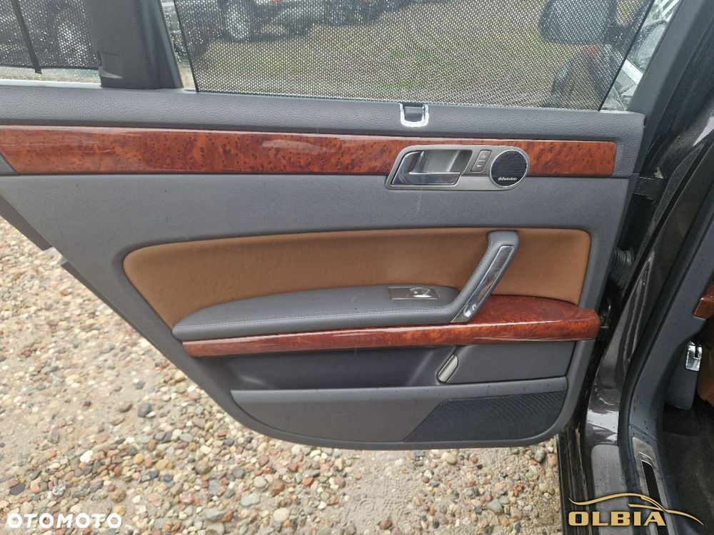 Volkswagen Phaeton - 35
