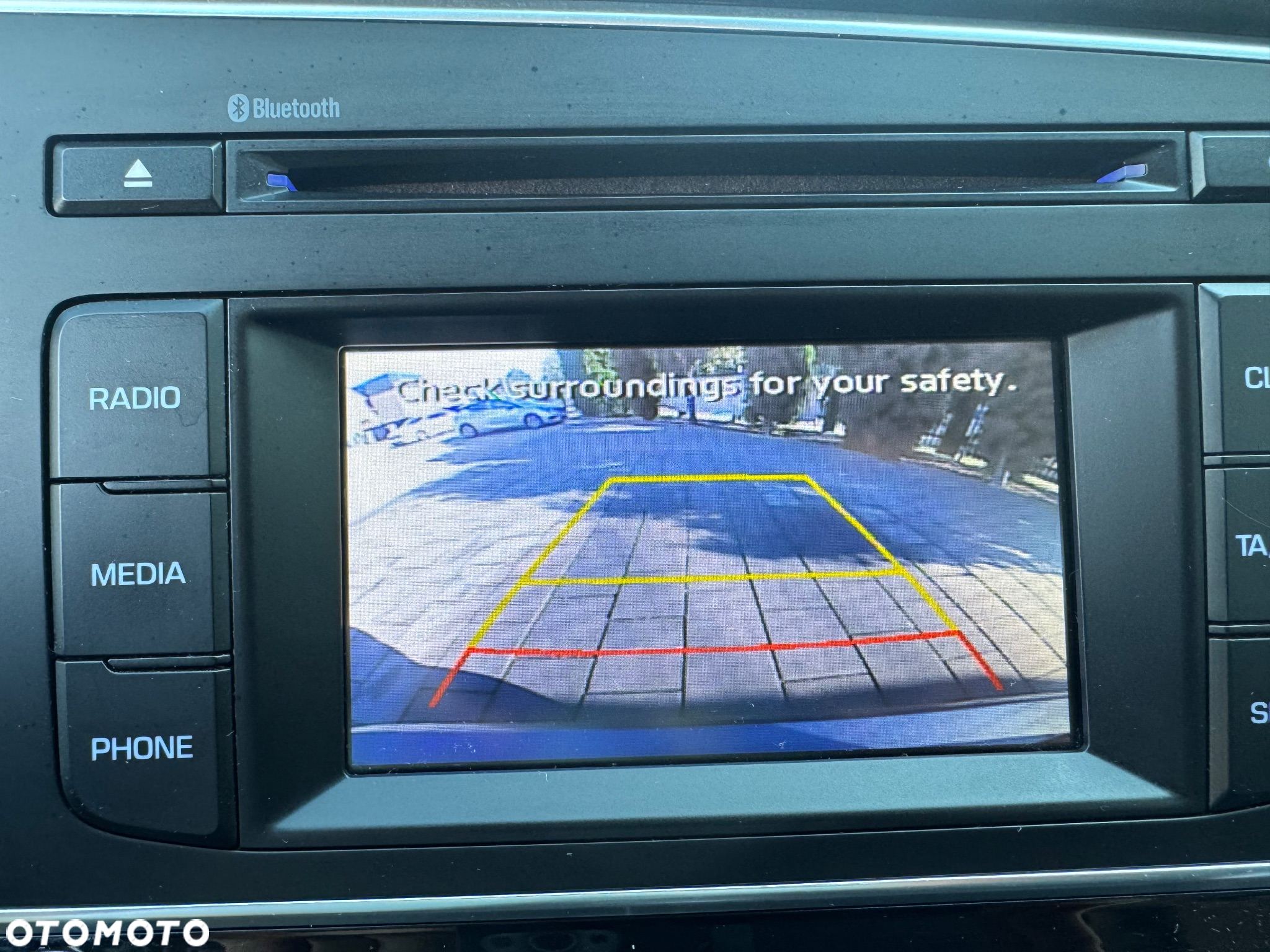 Hyundai Elantra 1.6 Premium - 12