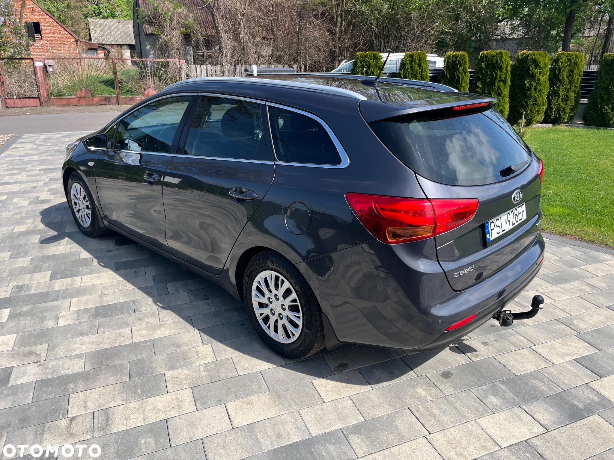 Kia Ceed - 9