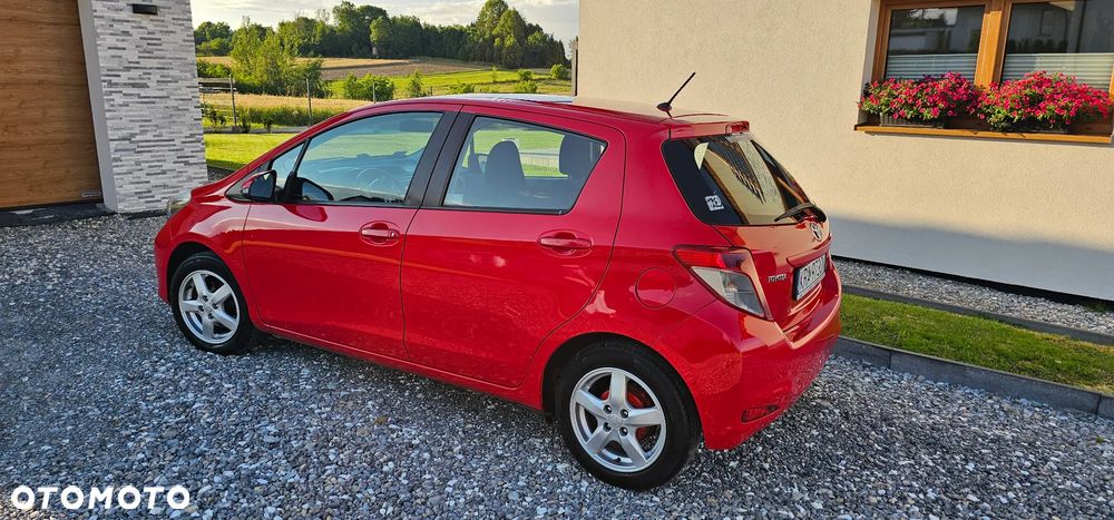 Toyota Yaris - 12