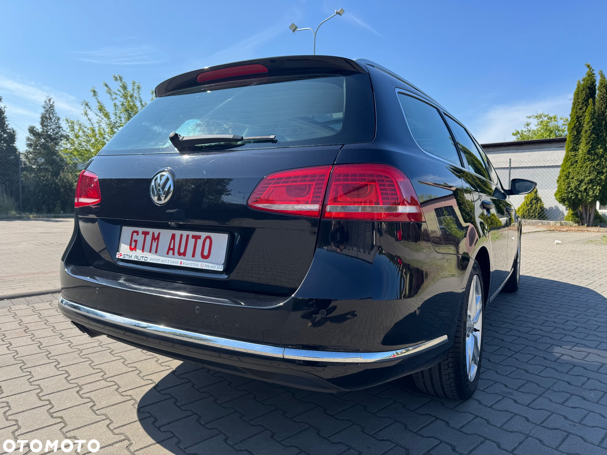 Volkswagen Passat Variant 2.0 TDI DSG BlueMotion Technology Highline - 14