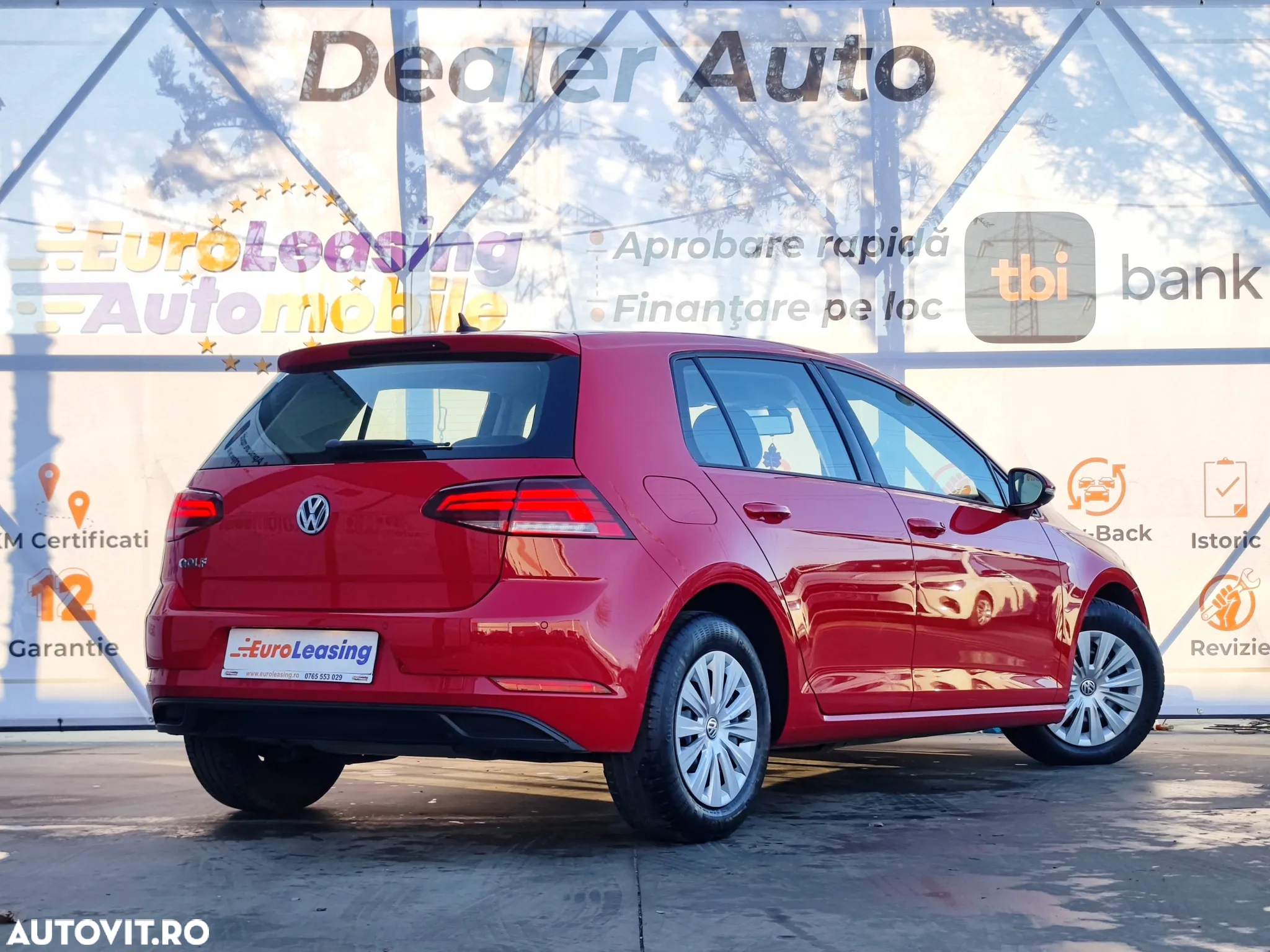 Volkswagen Golf - 6
