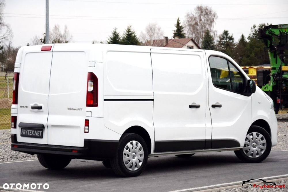 Renault Trafic - 15