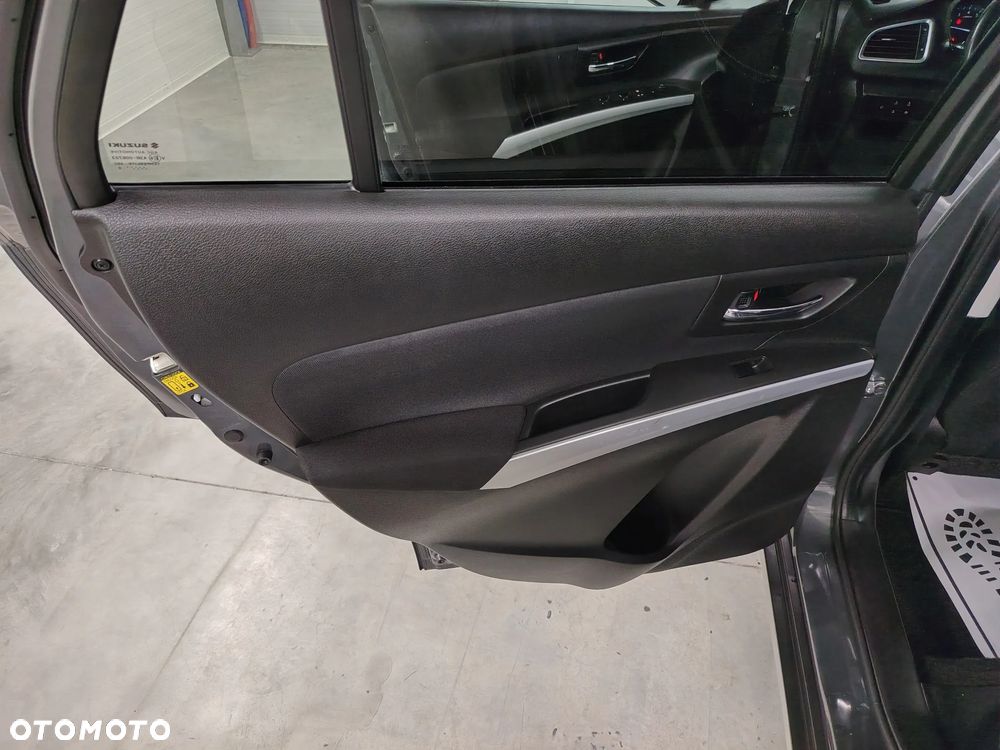Suzuki SX4 S-Cross 1.4 Boosterjet Comfort - 24