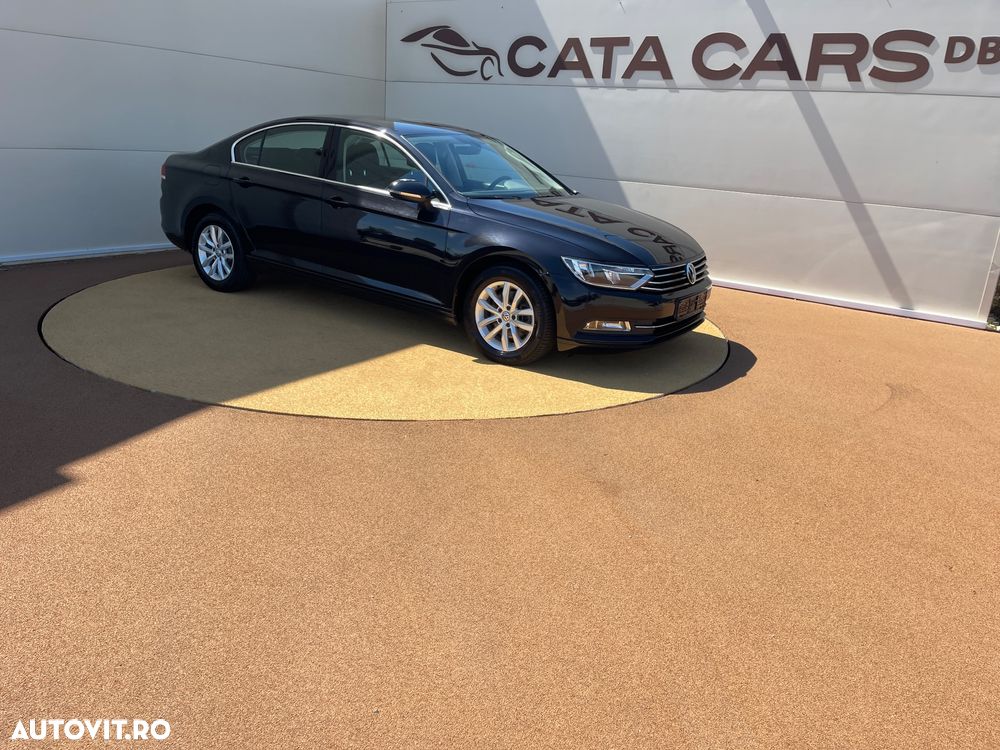 Volkswagen Passat 2.0 TDI SCR Comfortline - 23