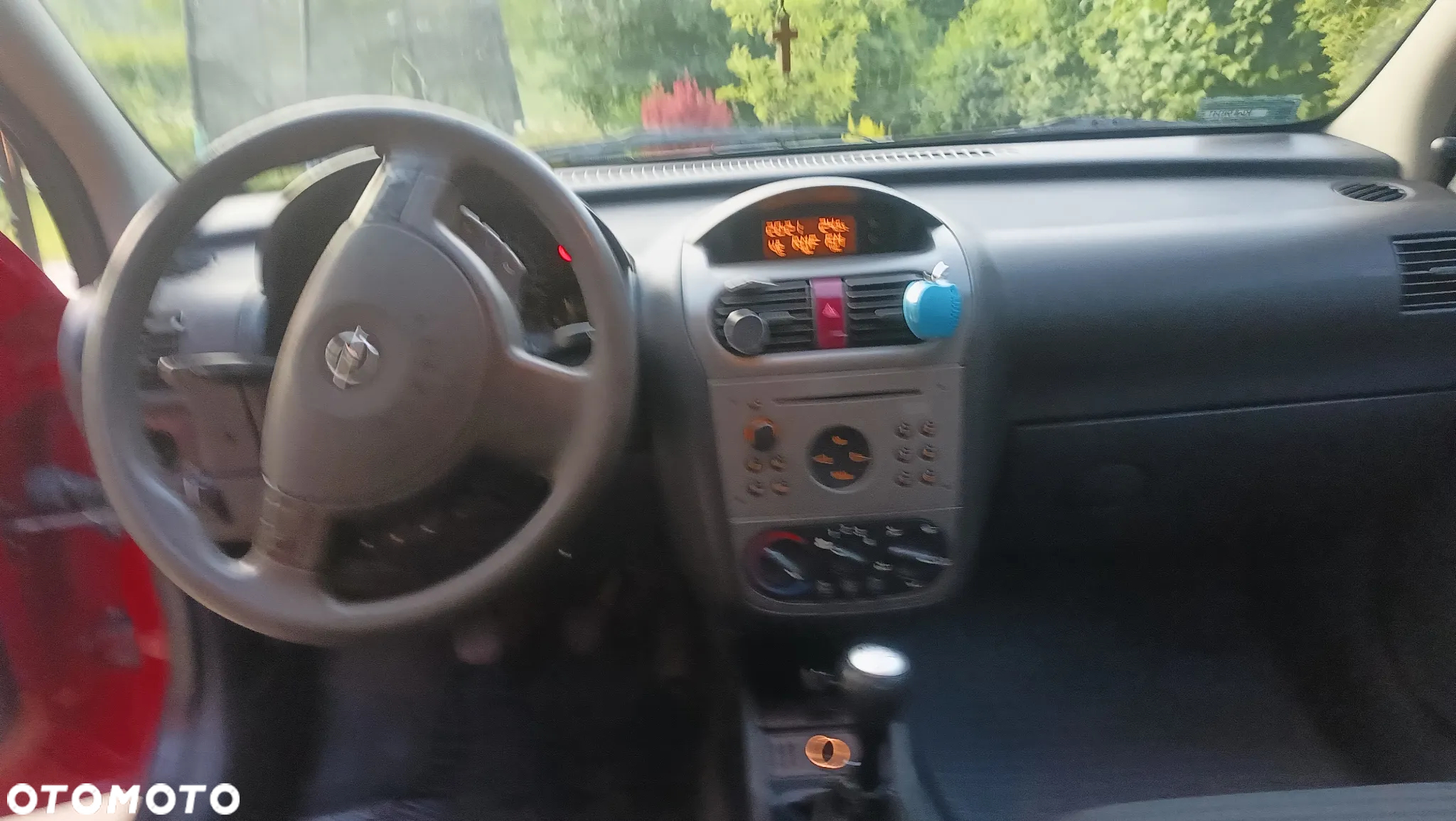Opel Corsa 1.2 16V Essentia - 6