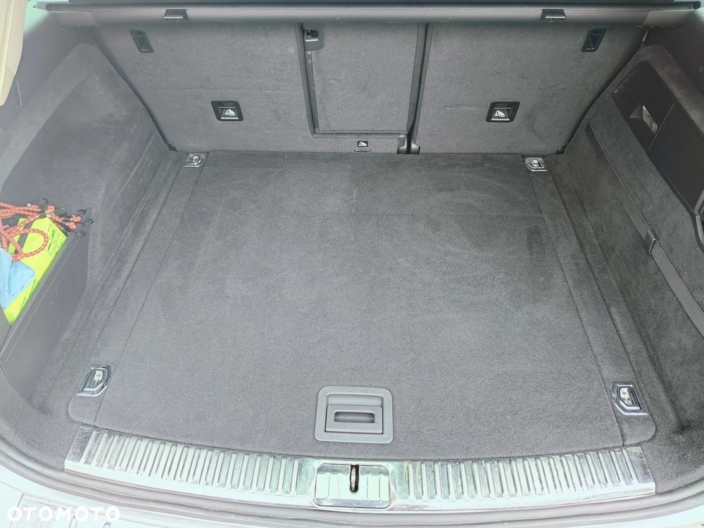 Volkswagen Touareg - 6