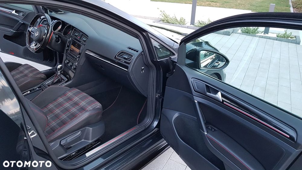 Volkswagen Golf 2.0 TSI BMT GTI Performance DSG - 34