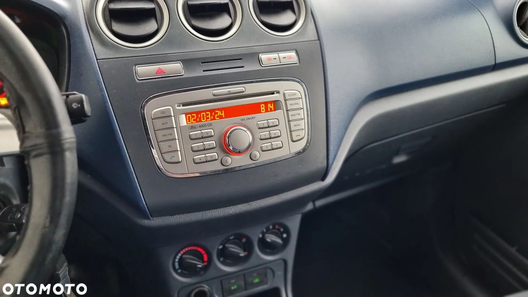 Ford Transit Connect - 1