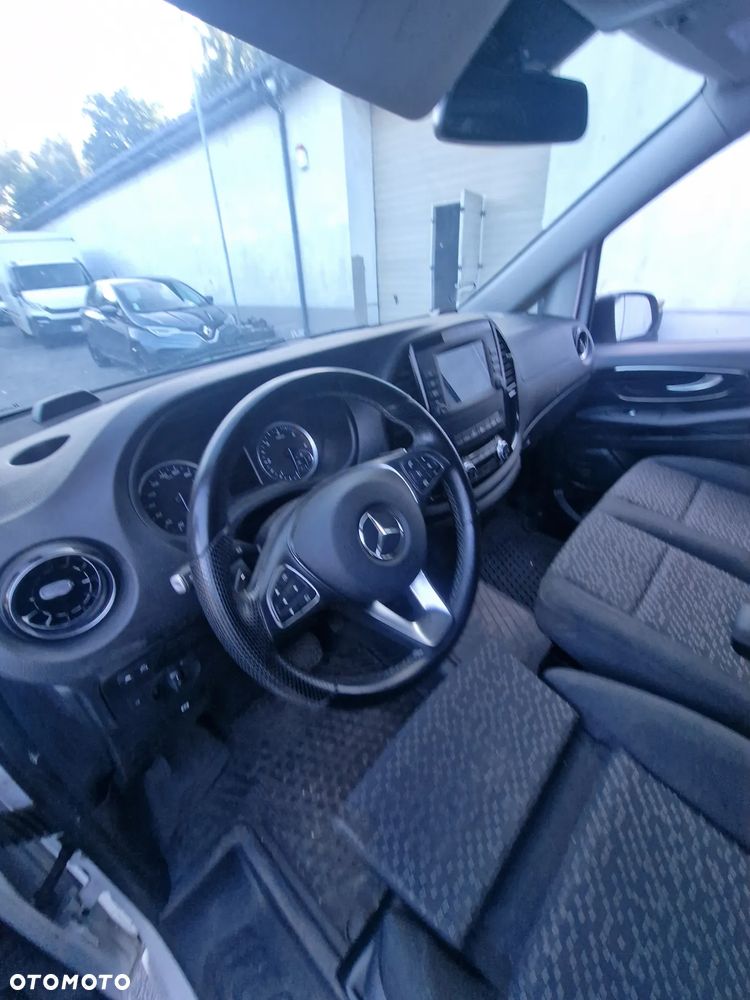 Mercedes-Benz Vito - 21