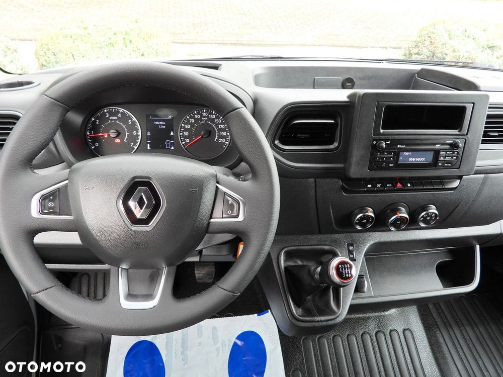 Renault MASTER KONTENER WINDA 8 PALET TEMPOMAT LEDY KLIMATYZACJA  145KM - 29