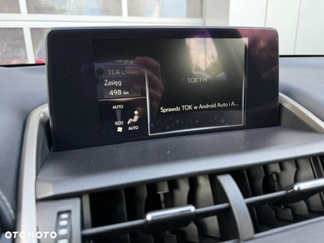 Lexus NX 300h Elegance 2WD - 17
