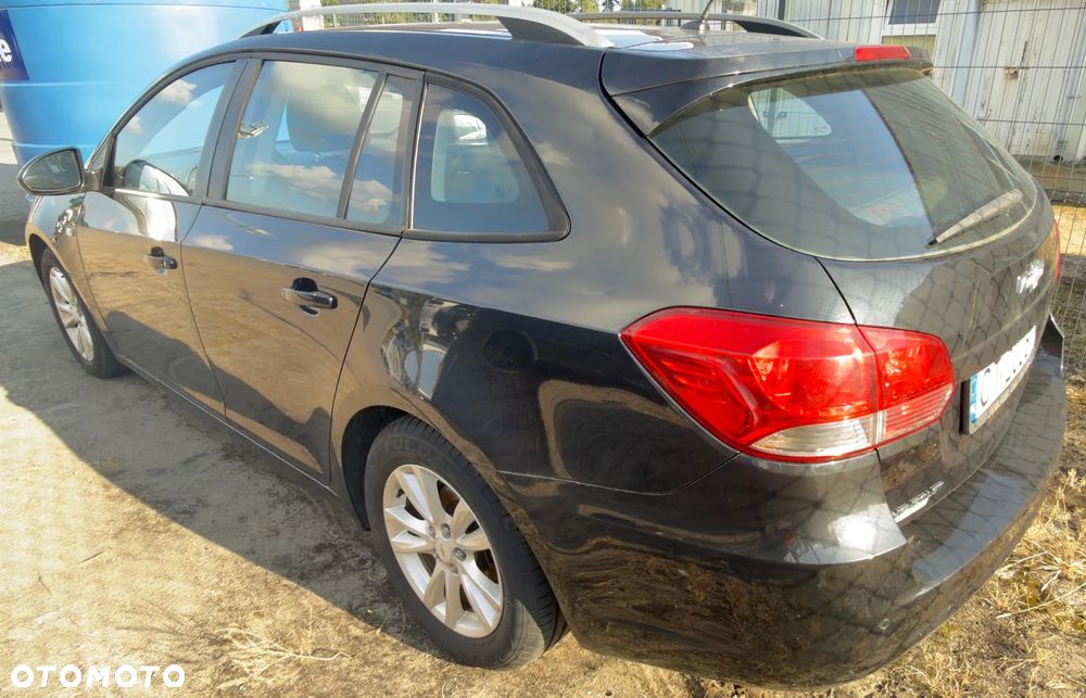 Chevrolet Cruze 1.6 LT - 3