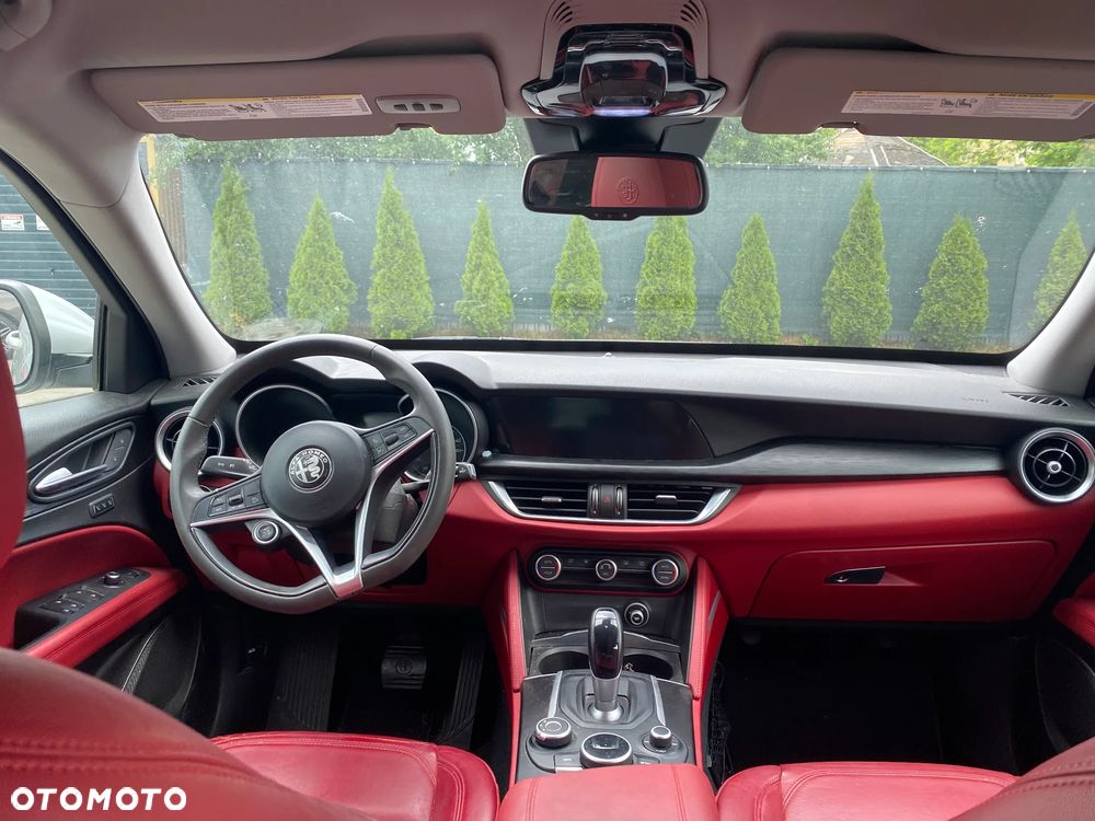 Alfa Romeo Stelvio - 27